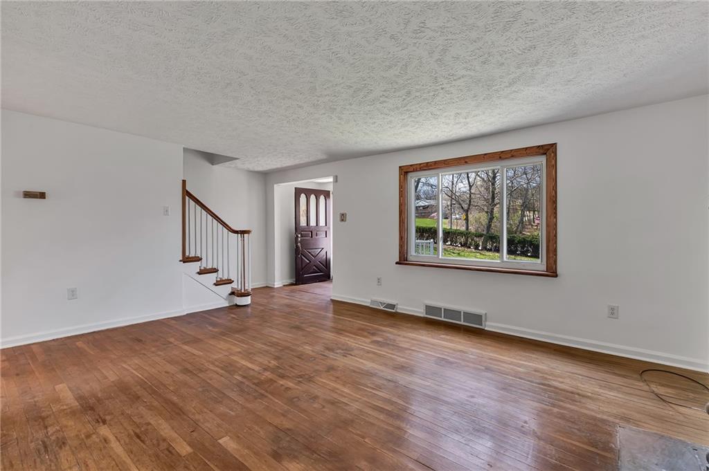 492 Chapel Road Aliquippa, PA 15001 - Photo 13 of 25 Gallery Image 13