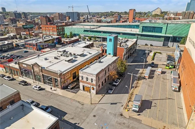 $1,899,000 | 1600 Locust Street, Kansas City, MO 64108