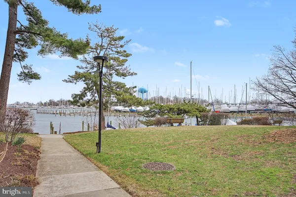 $4,000 | 768 B Fairview Avenue, Unit 768B, Annapolis, MD 21403