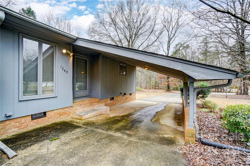 1045 Woodward Road Rock Hill, SC 29732 - Photo 2 of 28 Gallery Image 2