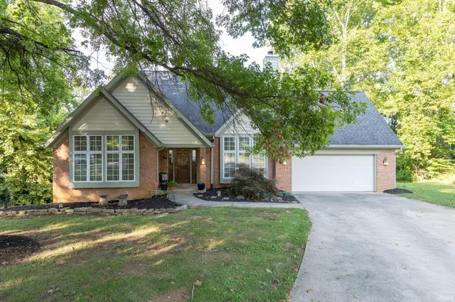 $679,900 | 3100 South Autumn Court, Bloomington, IN 47401