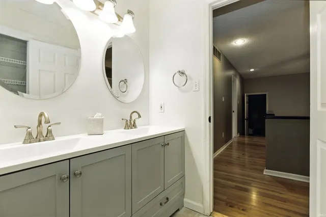 $679,900 | 3100 South Autumn Court, Bloomington, IN 47401