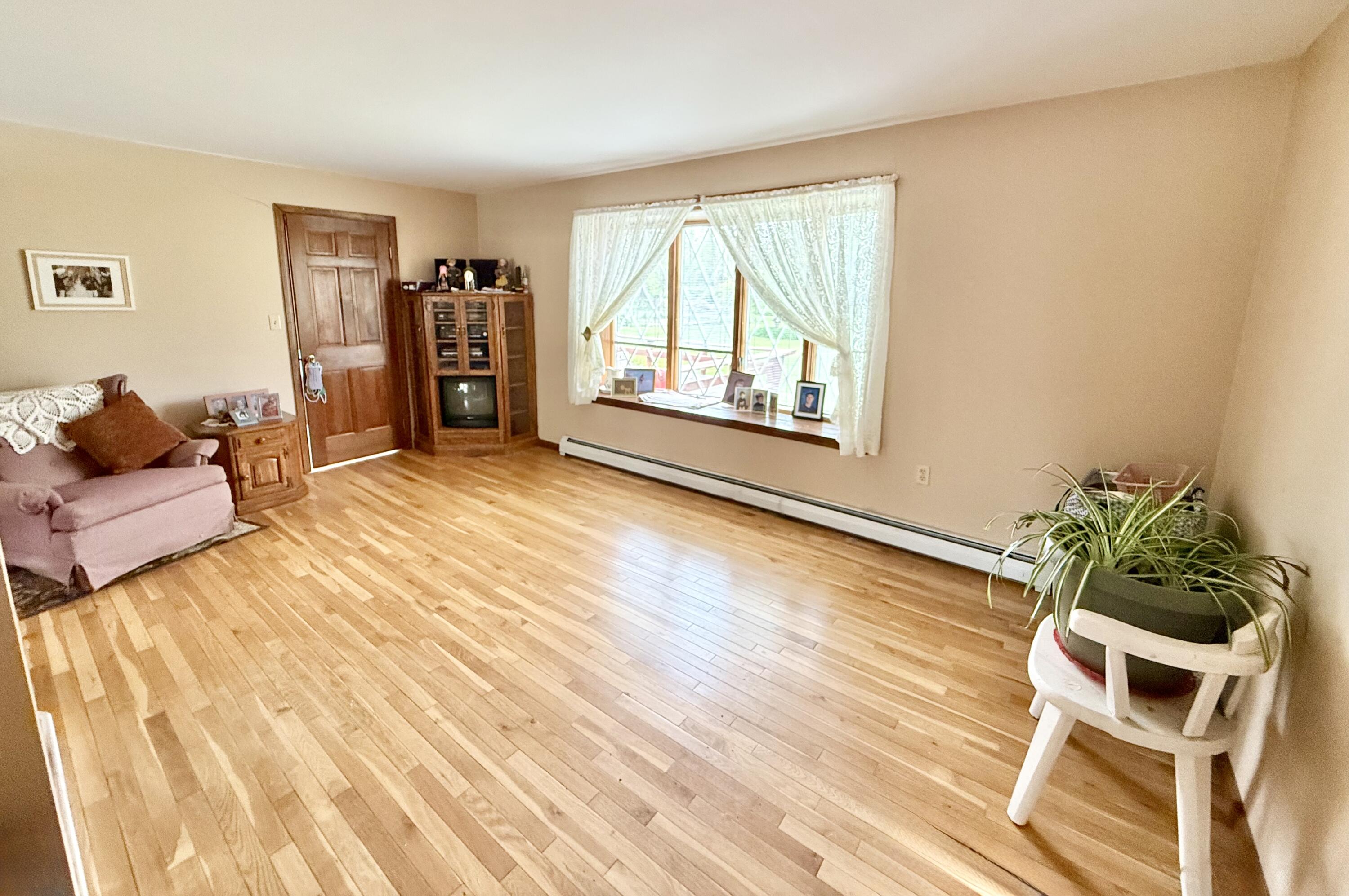 1245 Cumberland Head Road Plattsburgh, NY 12901 - Photo 3 of 25 Gallery Image 3