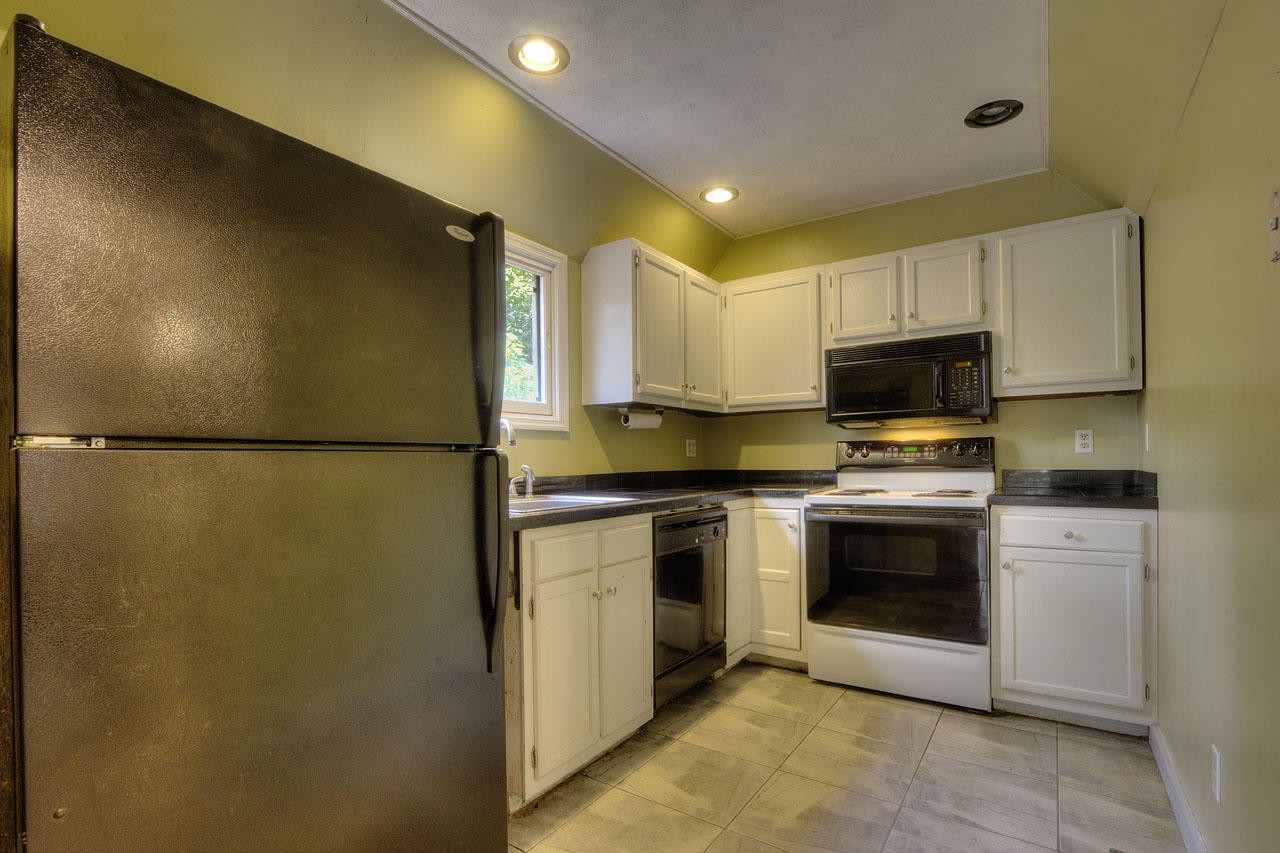 1659 South Mountain View Road Sevierville, TN 37876 - Photo 5 of 36 Gallery Image 5