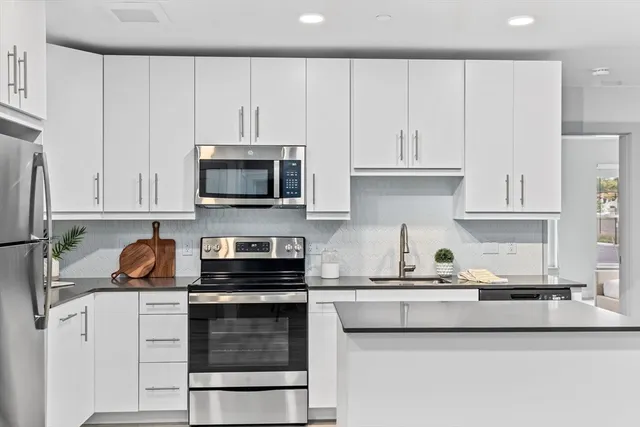 $3,750 | 346 Driftway, Unit 314E, Scituate, MA 02066