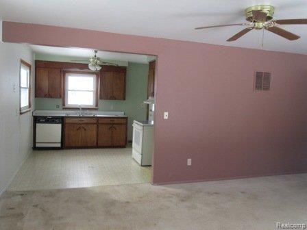 4-Living Room View 1.JPG