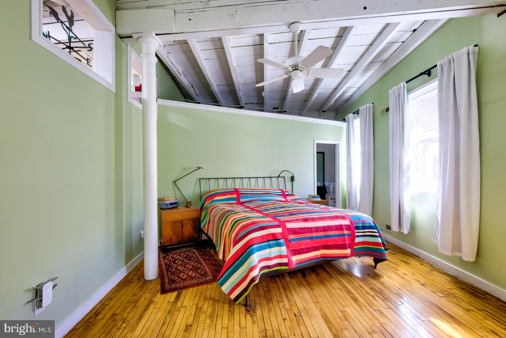 915 South 7th Street Philadelphia, PA 19147 - Photo 11 of 23 Primary Suite