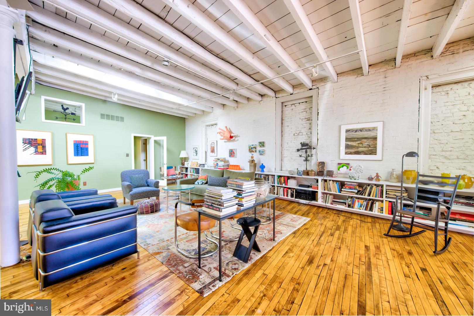915 South 7th Street Philadelphia, PA 19147 - Photo 3 of 23