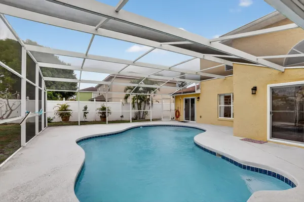 $3,400 | 14912 White Magnolia Court, Orlando, FL 32824