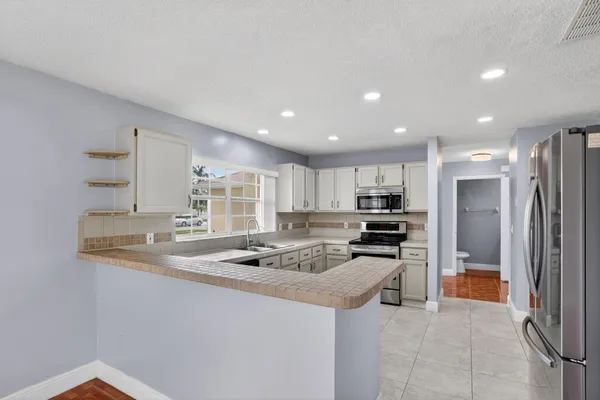 $3,400 | 14912 White Magnolia Court, Orlando, FL 32824