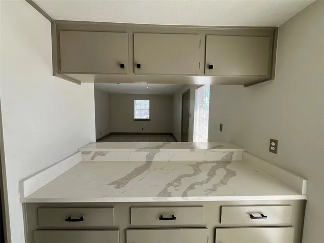 $1,200 | 1042 West Village Court, Unit C, Pasadena, TX 77506