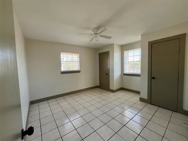 $1,200 | 1042 West Village Court, Unit C, Pasadena, TX 77506