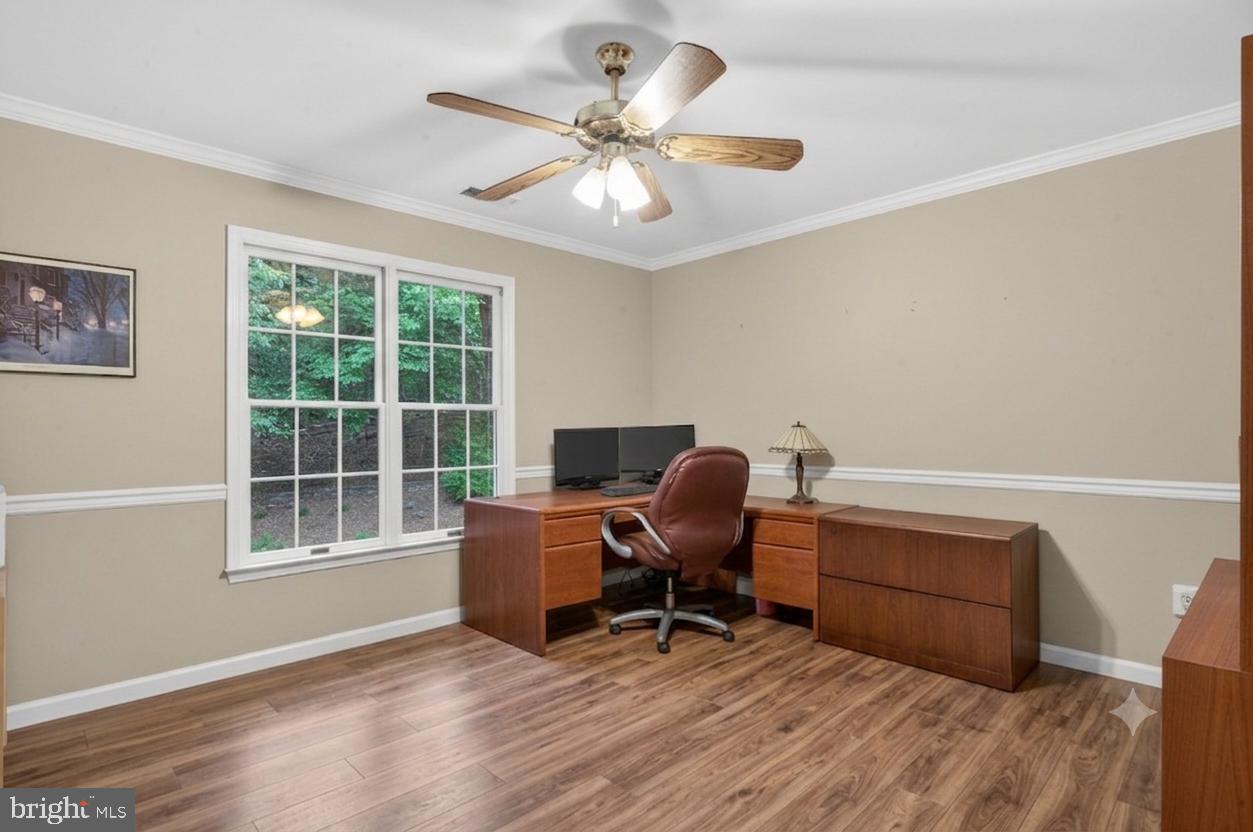 6601 Colchester Road Fairfax Station, VA 22039 - Photo 42 of 78 a workspace with furniture hardwood and a window