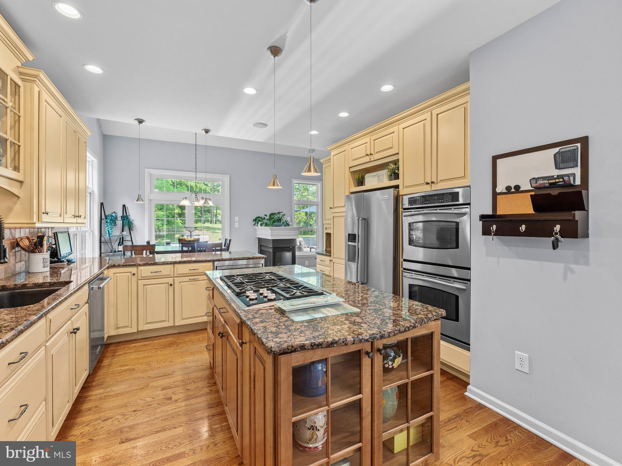 928 Township Line Road Chalfont, PA 18914 - Photo 11 of 60 Downdraft Cook top