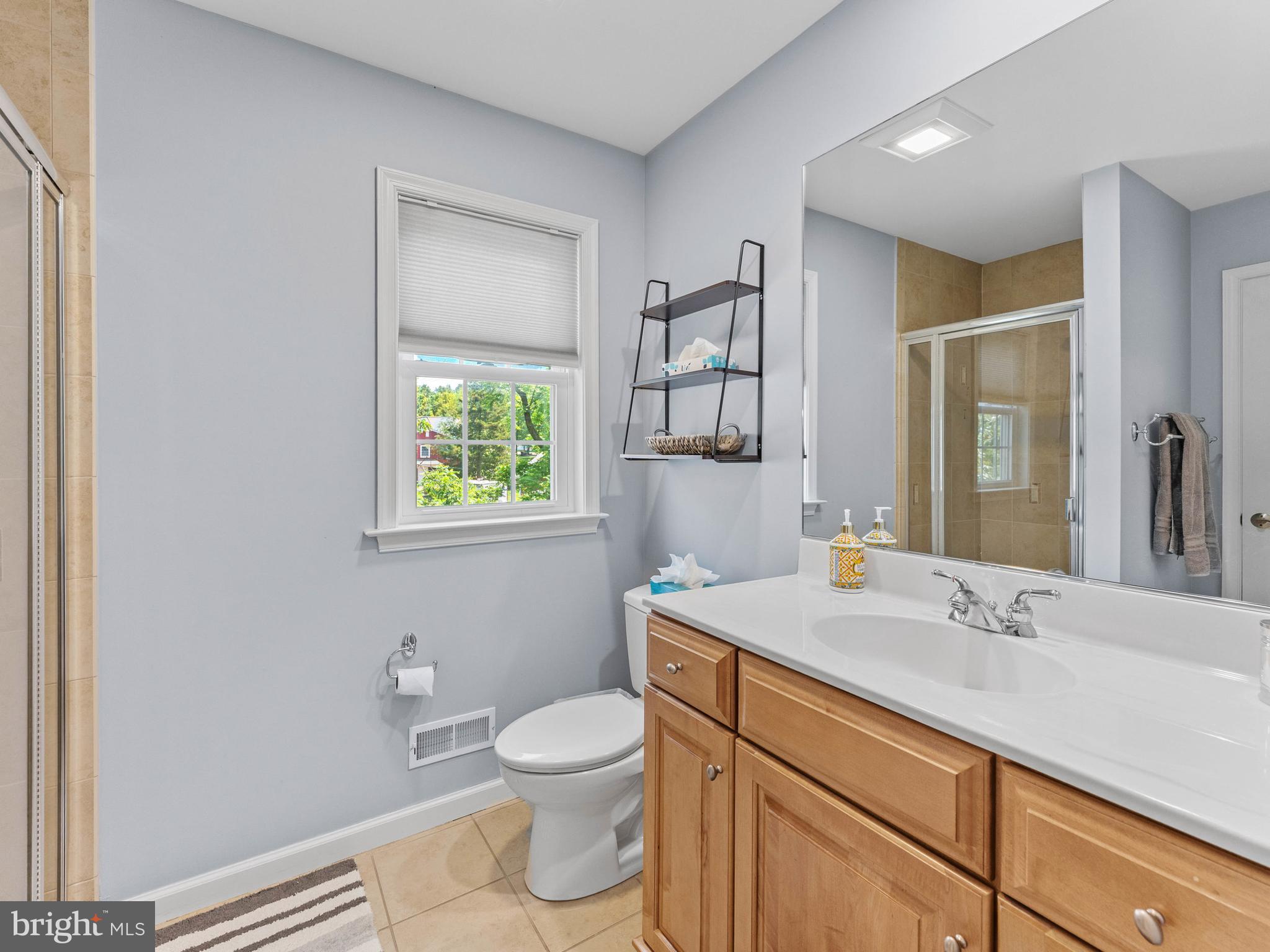 928 Township Line Road Chalfont, PA 18914 - Photo 23 of 60 Second Level Bath #1