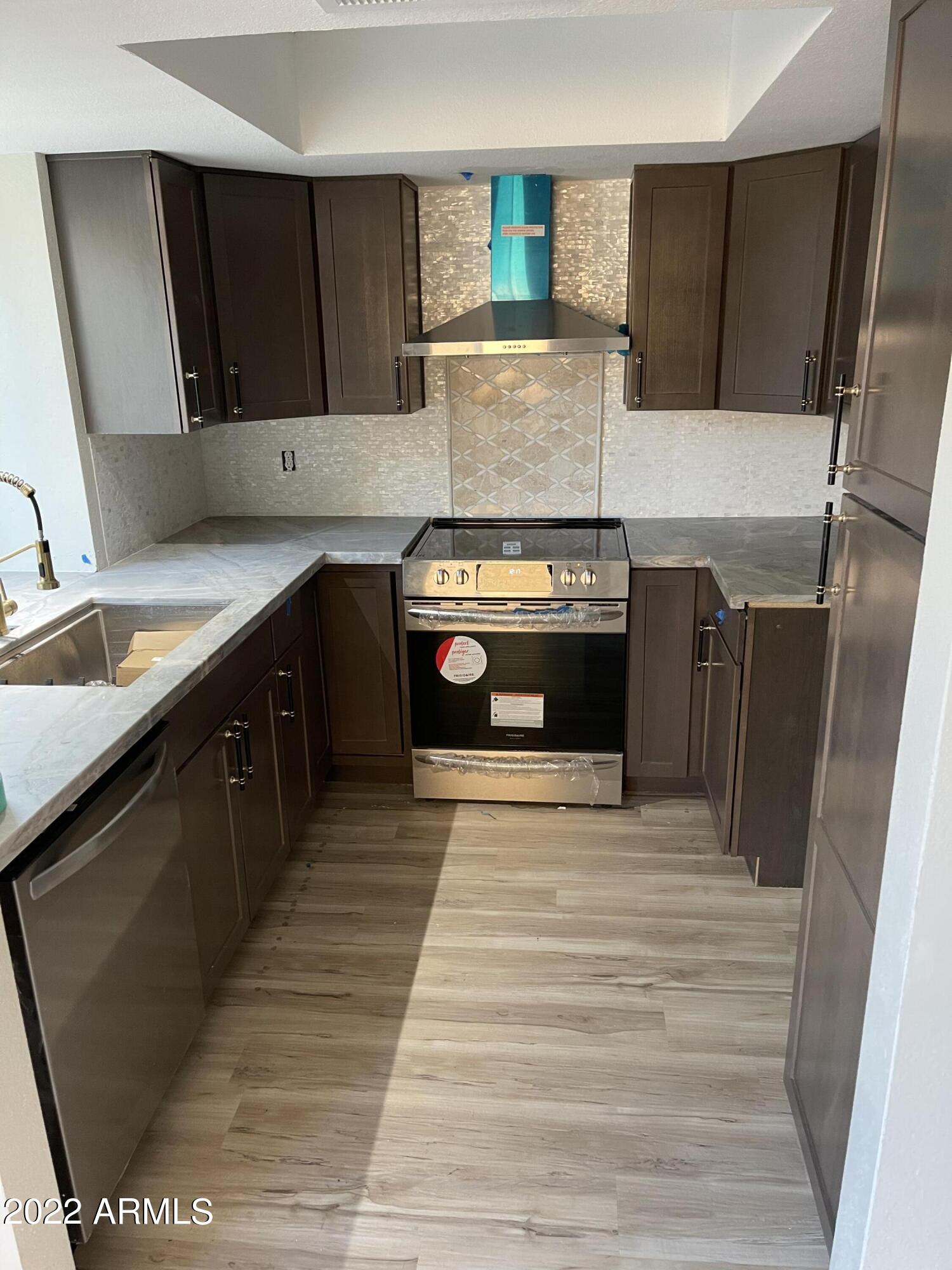 2834 South Ext Road, Unit 1031 Mesa, AZ 85210 - Photo 6 of 35 4F80B78A-D757-43D1-8A86-EB814F1837B2