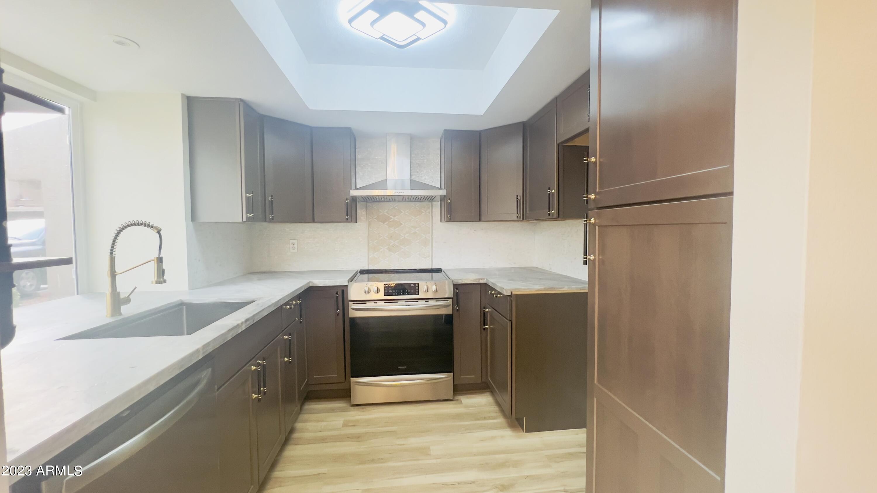 2834 South Ext Road, Unit 1031 Mesa, AZ 85210 - Photo 9 of 35 DFF74585-A68F-42B0-857D-740358DA9152