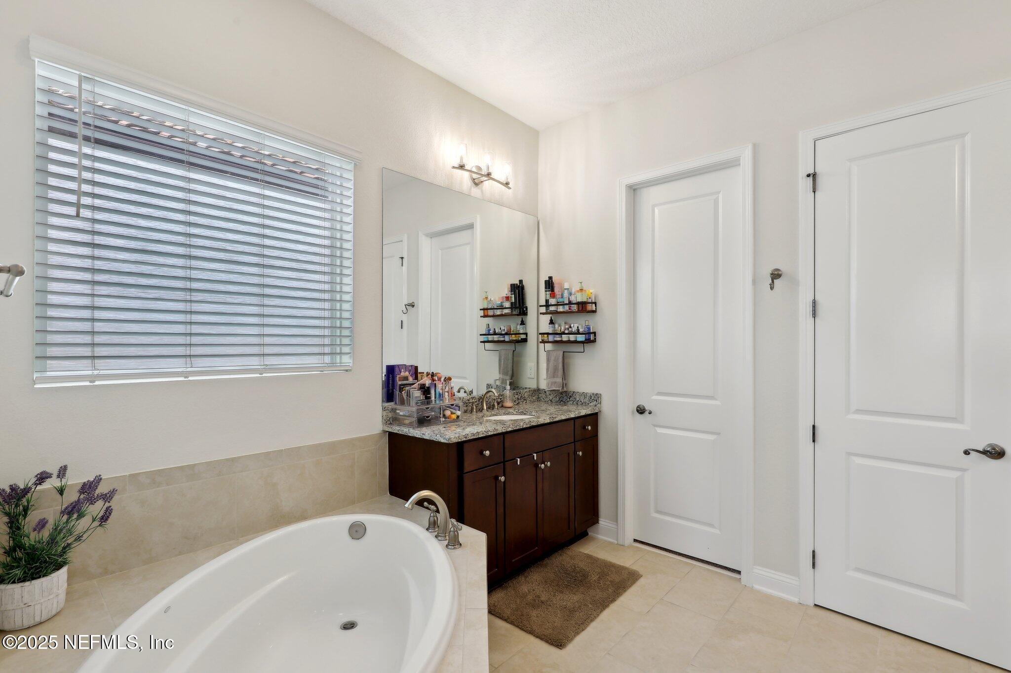 2548 Caprera Circle Jacksonville, FL 32246 - Photo 18 of 54 39-web-or-mls-Caprera Cir-2304-039