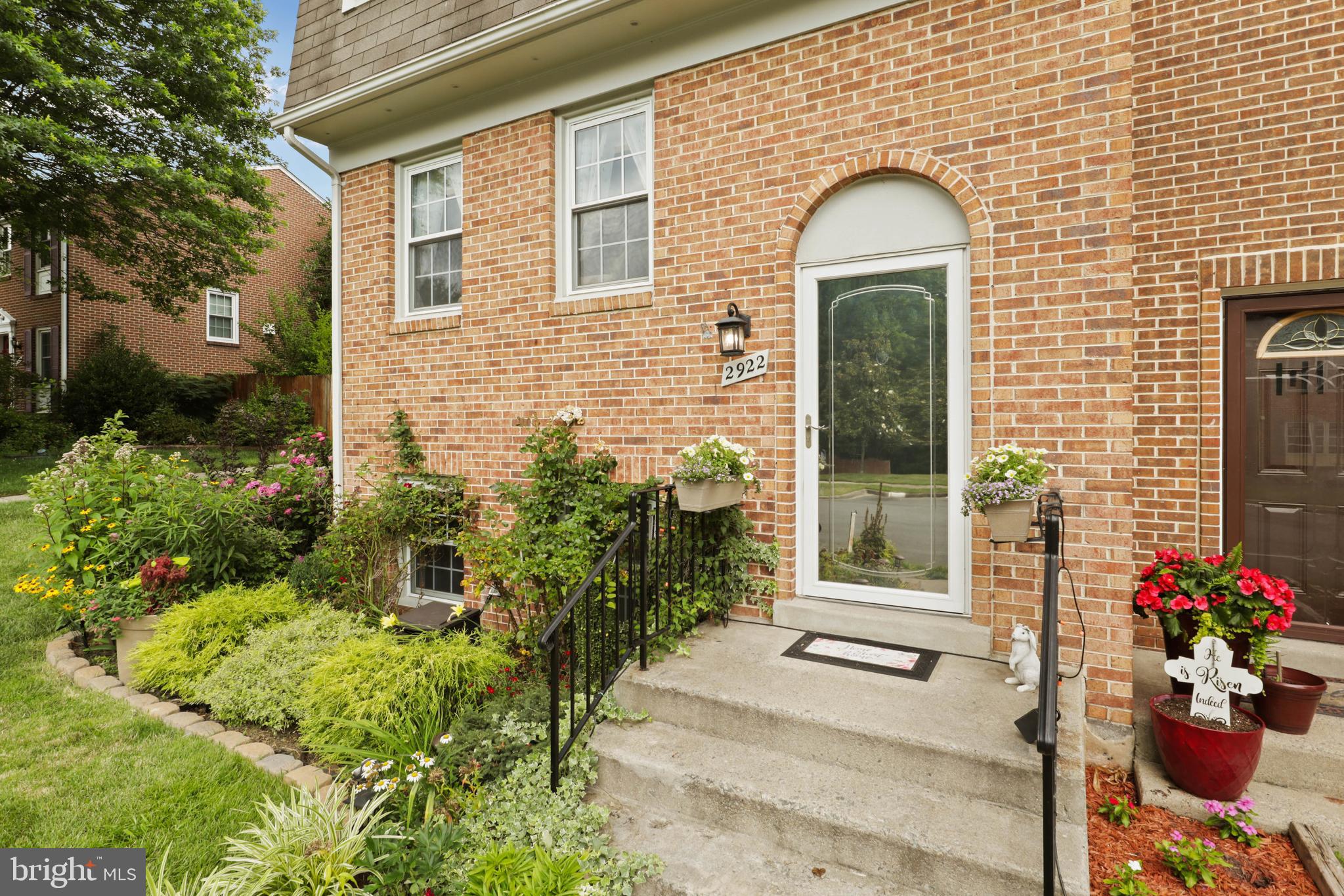 2922 Seminole Road Woodbridge, VA 22192 - Photo 6 of 45 Gallery Image 6