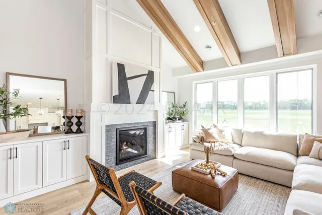 $872,900 | 5764 31st Street South, Fargo, ND 58104