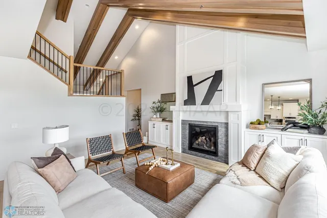 $872,900 | 5764 31st Street South, Fargo, ND 58104