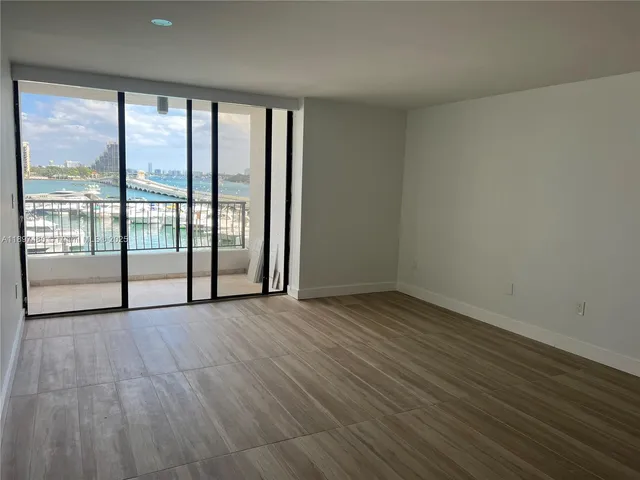 $2,200 | 555 Northeast 15th Street, Unit 411, Miami, FL 33132