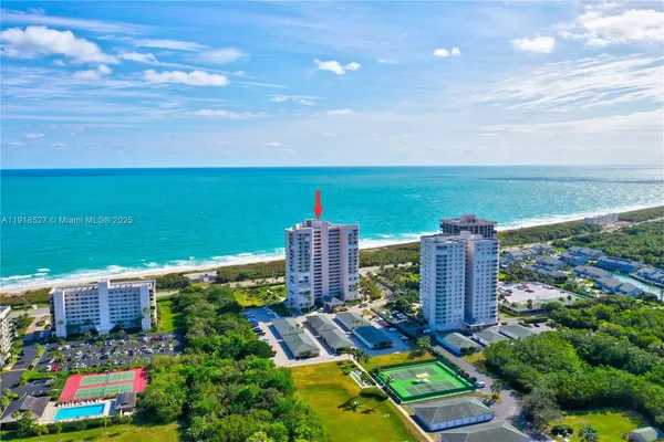 $4,300 | 5051 North Hwy A1A, Unit 6, Fort Pierce, FL 34949
