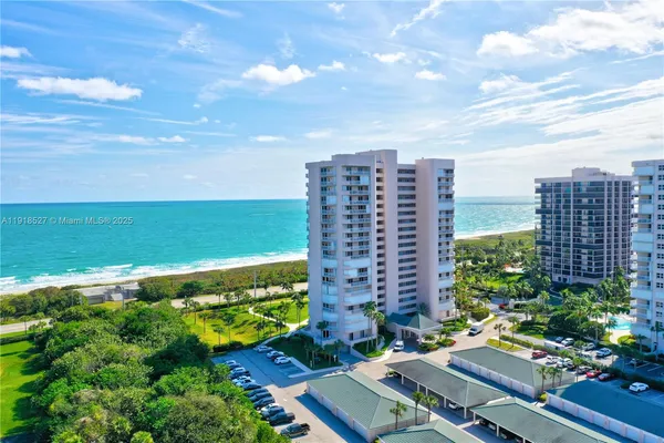$4,300 | 5051 North Hwy A1A, Unit 6, Fort Pierce, FL 34949