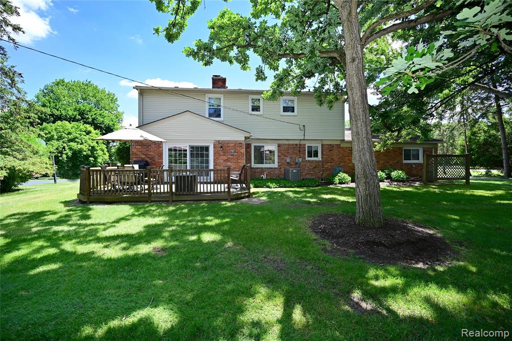 5888 Pentland Road Bloomfield Hills, MI 48301 - Photo 37 of 41