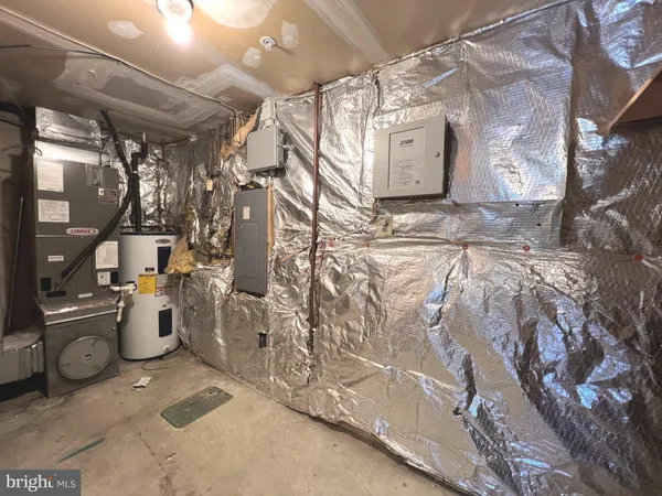 $340,000 | 1439 Nestlewood Court, Crofton, MD 21114