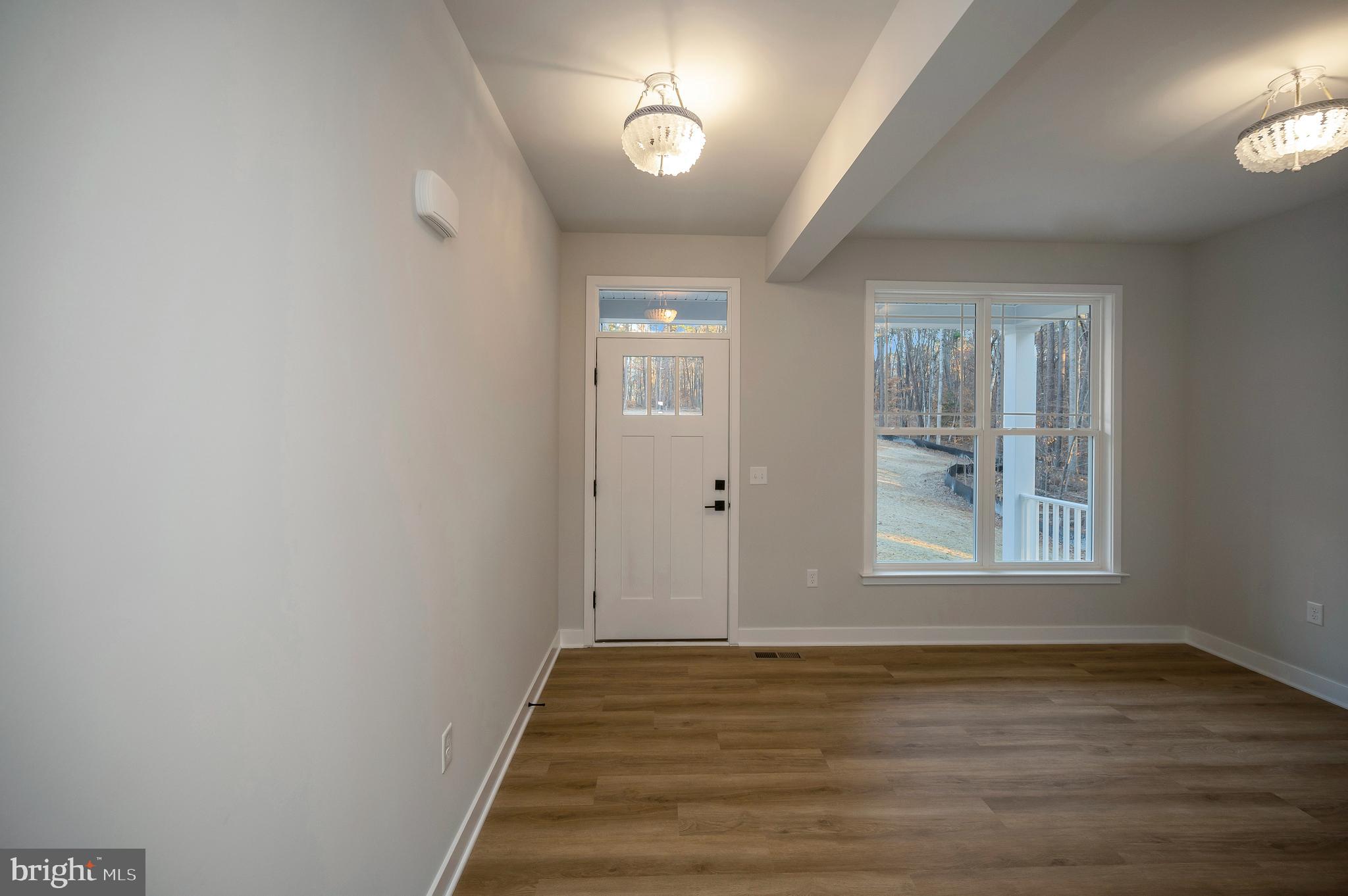 10631 Plank Road Spotsylvania, VA 22553 - Photo 5 of 46