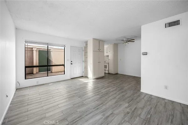 $1,900 | 2900 Madison Avenue, Unit C21, Fullerton, CA 92831
