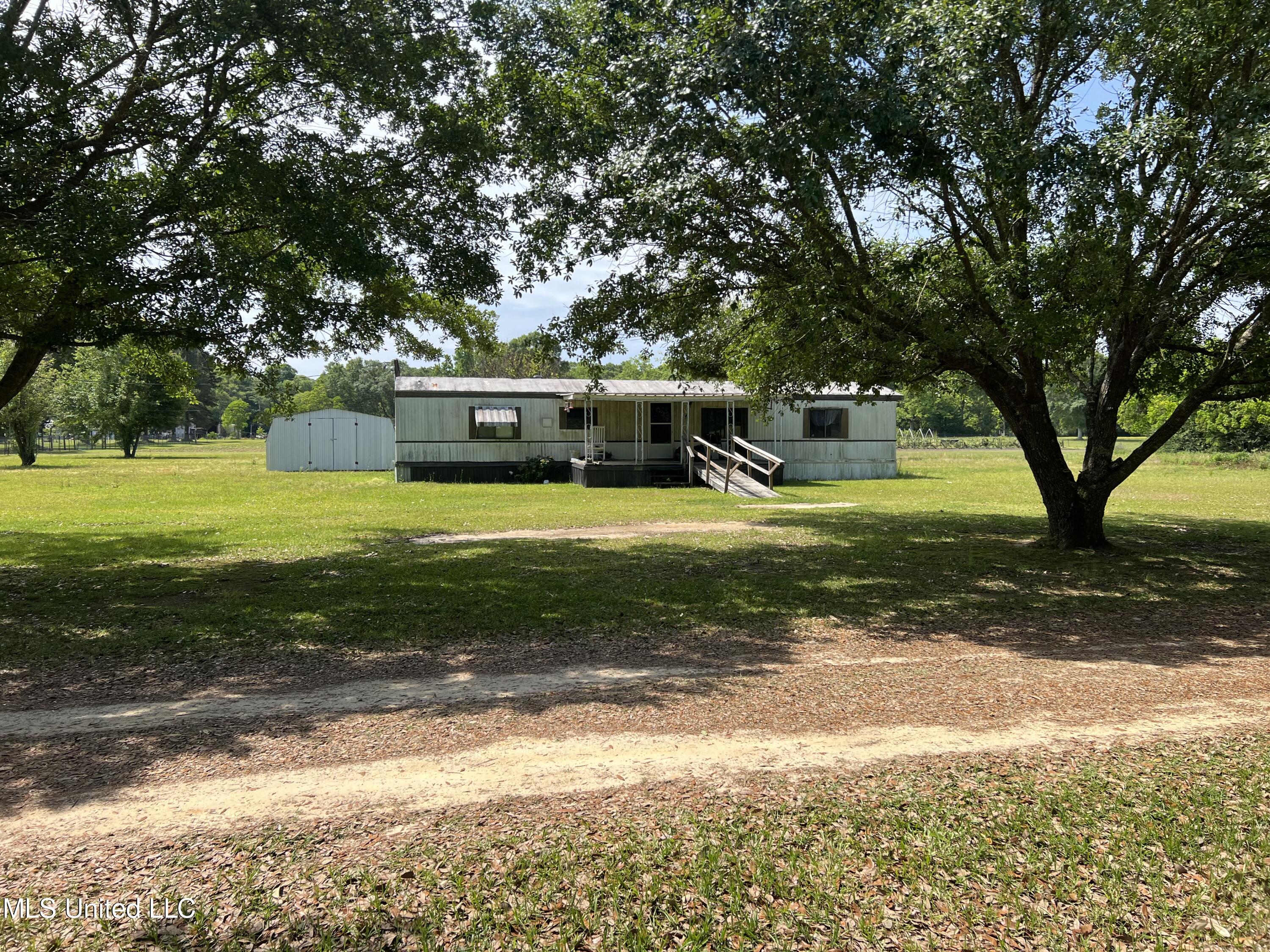 3254 Dean Nursery Road Lucedale, MS 39452 - Photo 5 of 45 D1F73F41-F063-4BF0-9A49-D699A67E18BE