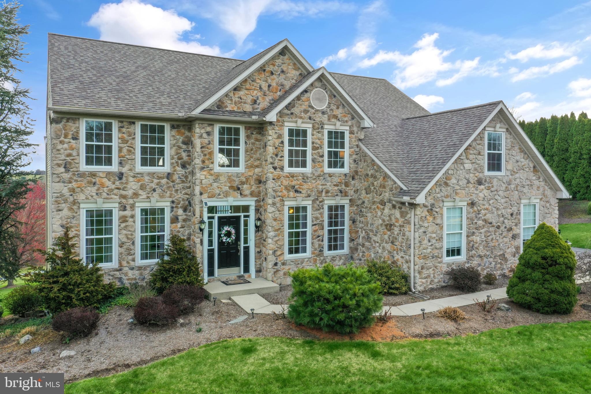 97 Heffner Road Wernersville, PA 19565 - Photo 1 of 50
