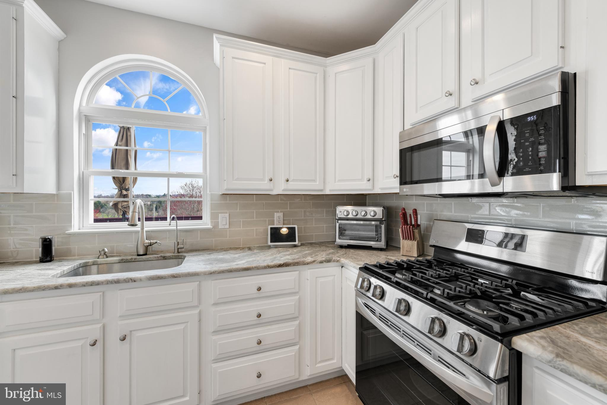 97 Heffner Road Wernersville, PA 19565 - Photo 12 of 50