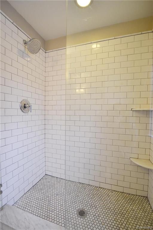 2711 Dorchester Road Birmingham, MI 48009 - Photo 19 of 23