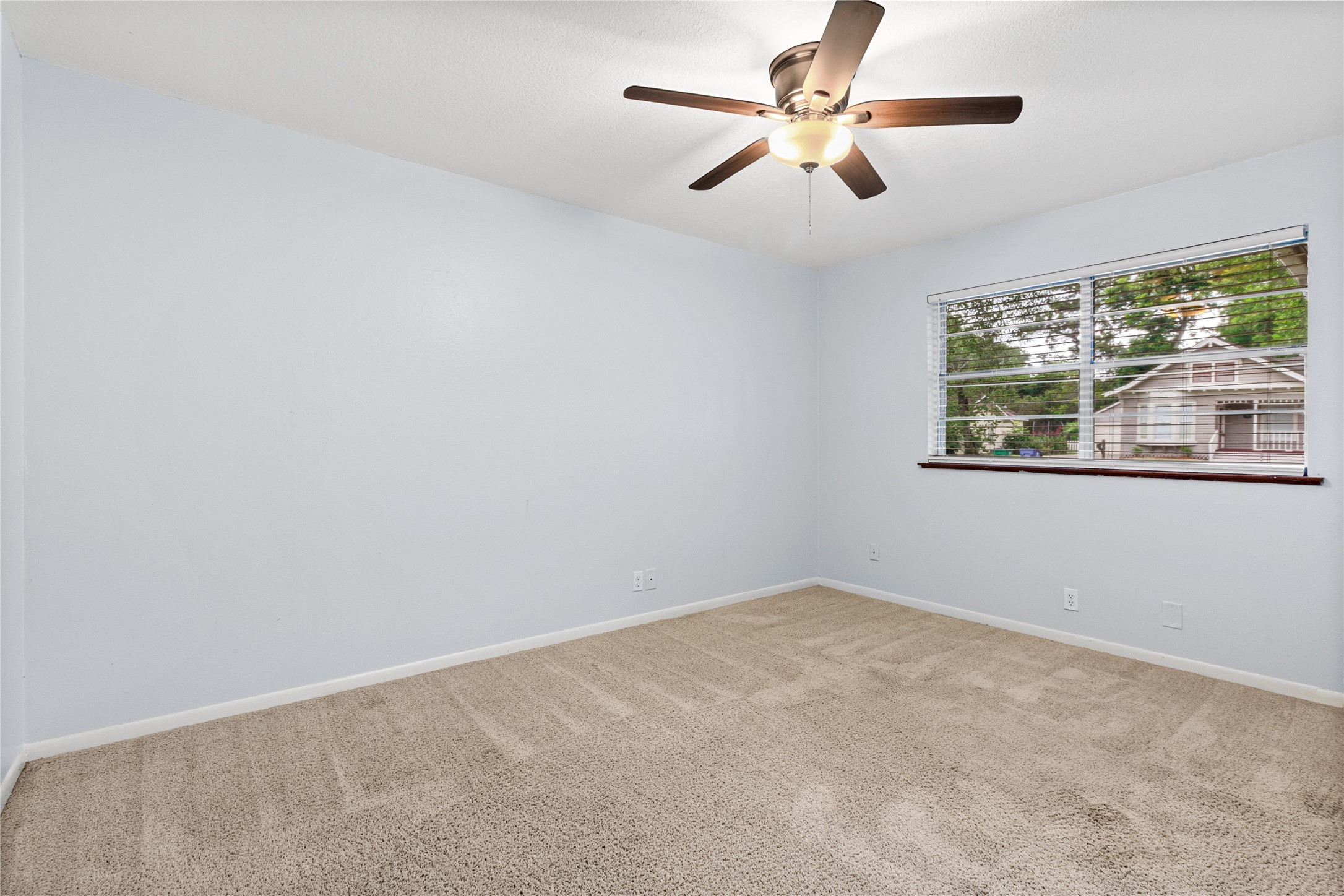 416 East Myrtle Street Angleton, TX 77515 - Photo 6 of 22