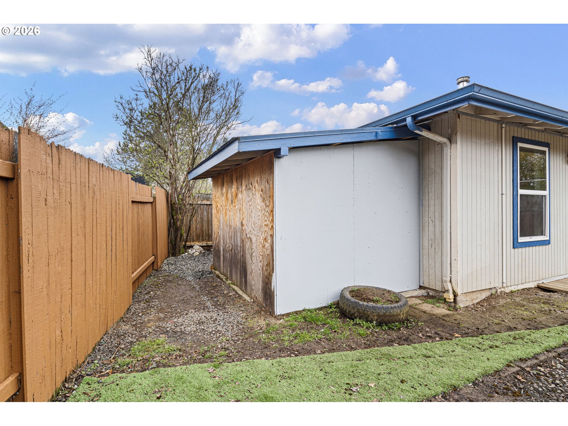 1885 Churchill Street Eugene, OR 97405 - Photo 40 of 45 a backyard of a house