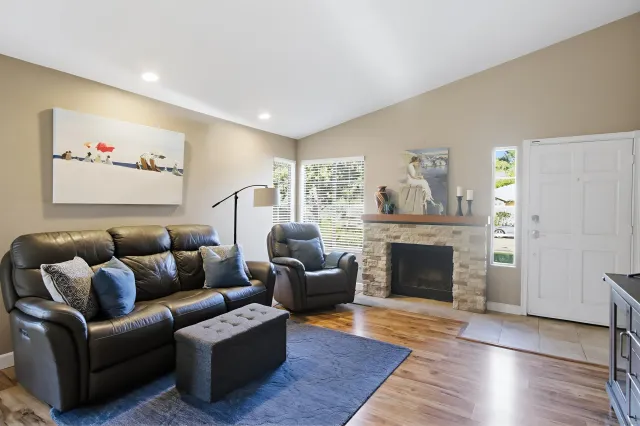 $1,249,000 | 12085 Eastglen Street, San Diego, CA 92131