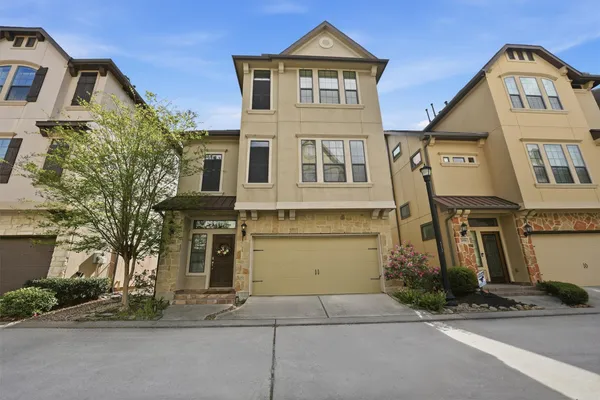 $389,000 | 2816 King's Retreat Circle, Kingwood, TX 77345