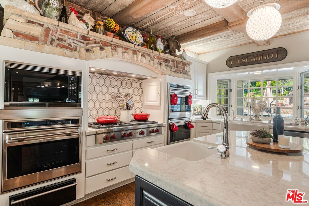 23939 Long Valley Road Hidden Hills, CA 91302 - Photo 26 of 61