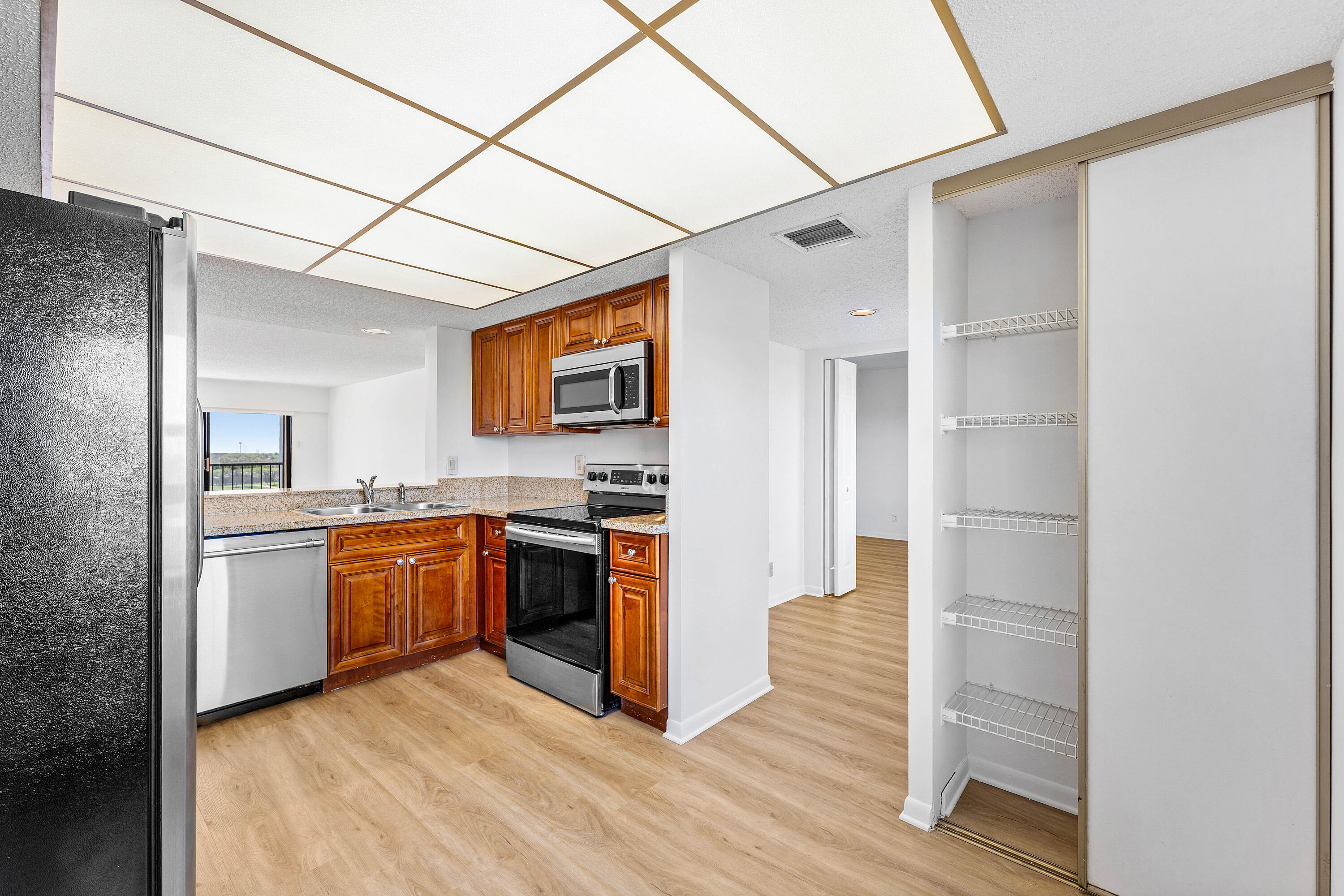 6662 Boca Del Mar Drive, Unit 715 Boca Raton, FL 33433 - Photo 23 of 65 004-6662BocaDelMarDrive-715-BocaRaton-FL