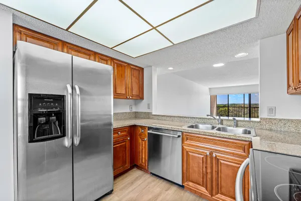 $2,650 | 6662 Boca Del Mar Drive, Unit 715, Boca Raton, FL 33433