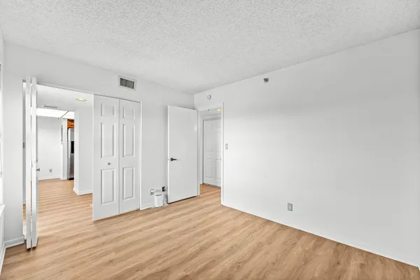 $2,650 | 6662 Boca Del Mar Drive, Unit 715, Boca Raton, FL 33433