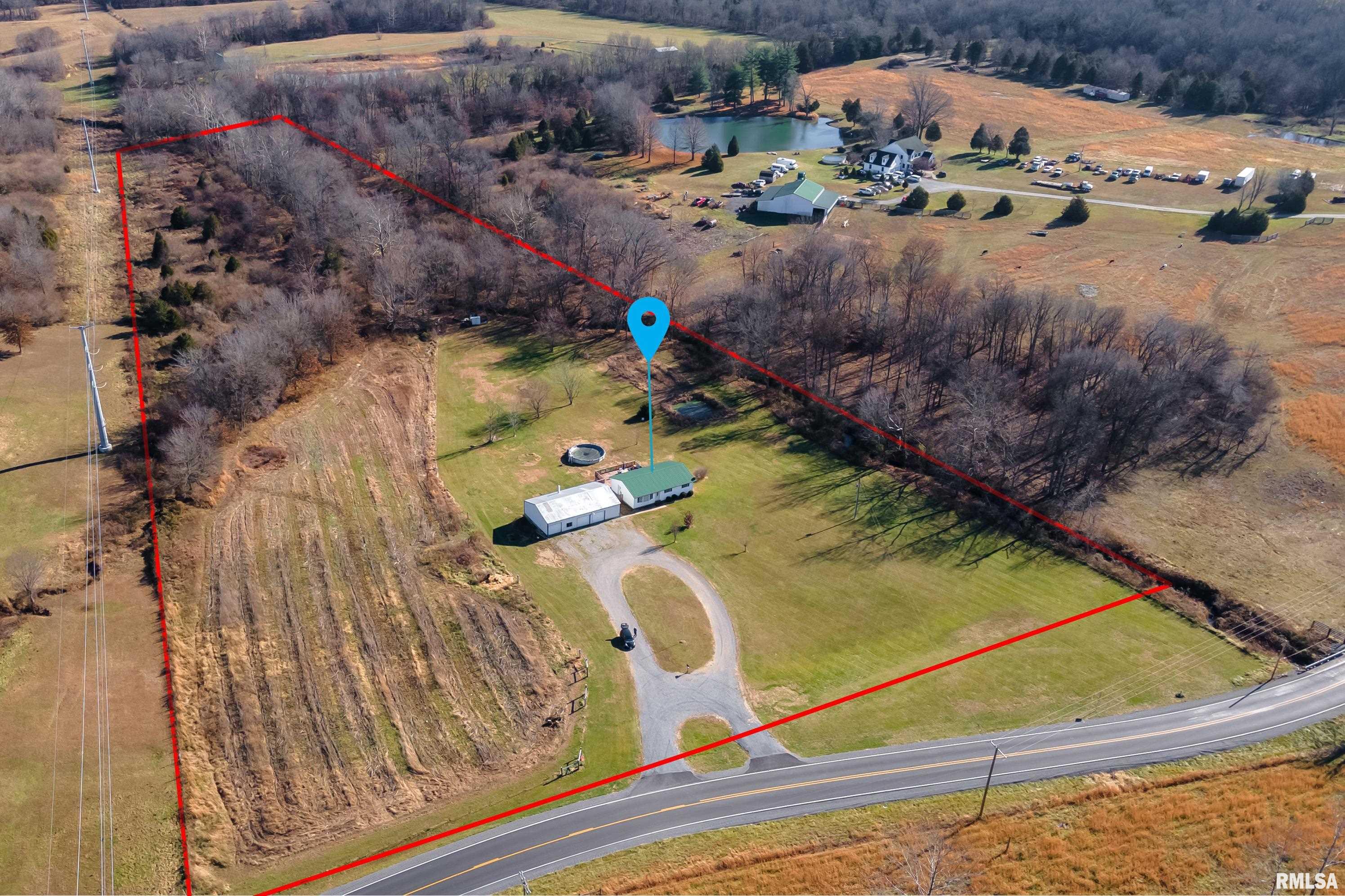 54 South Thompsonville Road Thompsonville, IL 62890 - Photo 5 of 29 Gallery Image 5