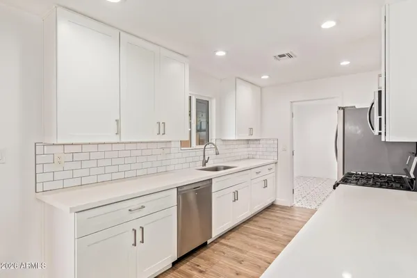 $3,200 | 1809 East Concorda Drive, Tempe, AZ 85282