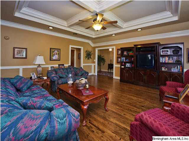 5339 County Road 11 Pelham, AL 35124 - Photo 3 of 32