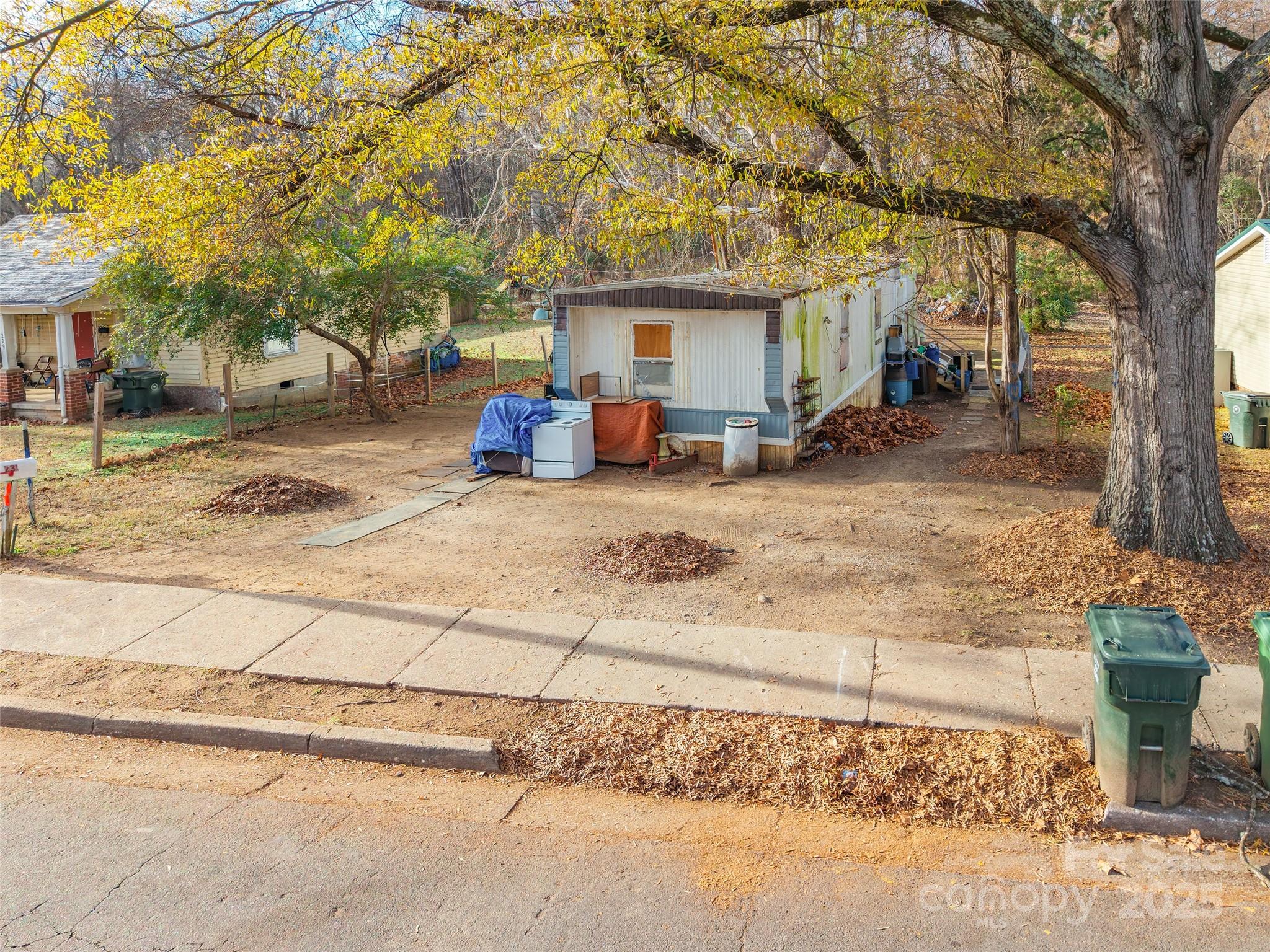 231 Charlotte Street York, SC 29745 - Photo 3 of 8