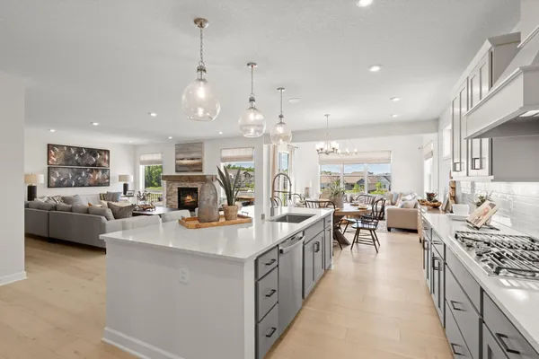 $825,000 | 14663 107th Place North, Maple Grove, MN 55369