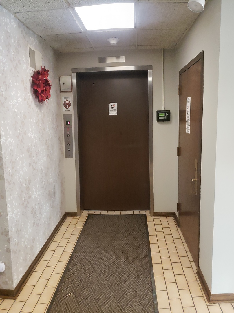 8350 West Addison Street, Unit 201 Chicago, IL 60634 - Photo 36 of 41 a view of an empty room